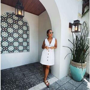 White Sleeveless Button-Down Dress